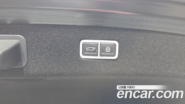 Genesis G90 2022 — photo 30