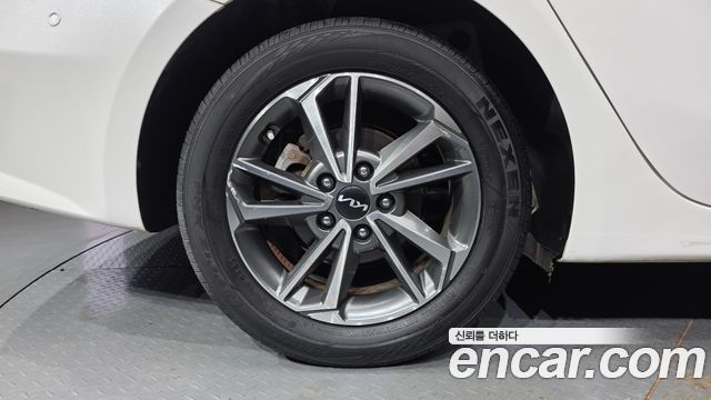 Kia K3 2022 — photo 5