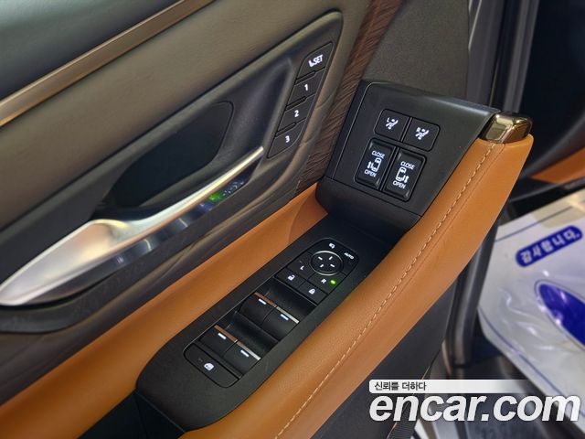 Toyota Alphard 2024 — photo 12
