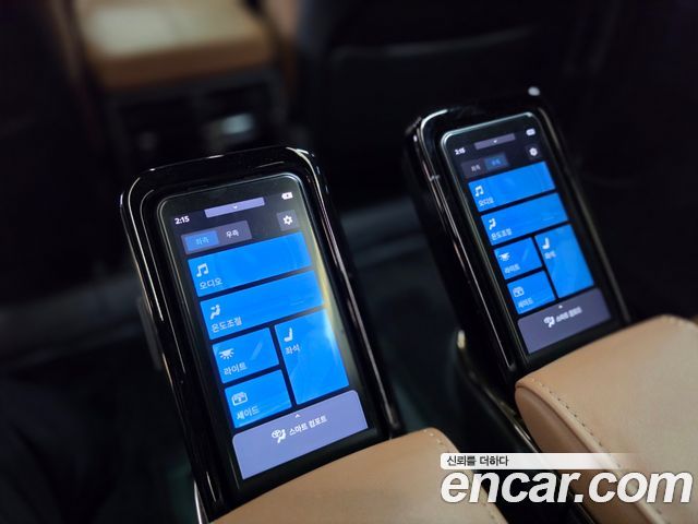 Toyota Alphard 2024 — photo 18