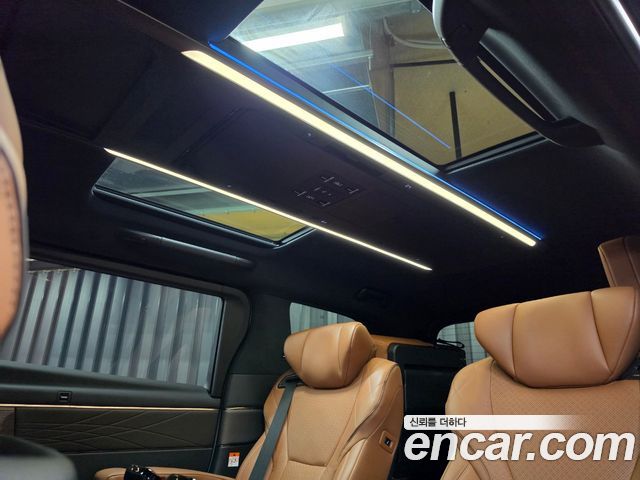 Toyota Alphard 2024 — photo 19