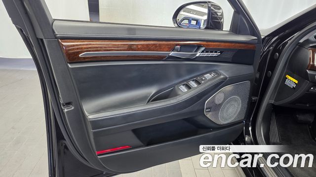 Genesis EQ900 2018 — photo 14