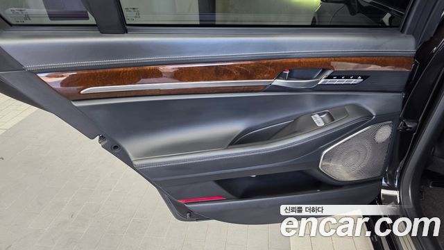 Genesis EQ900 2018 — photo 15