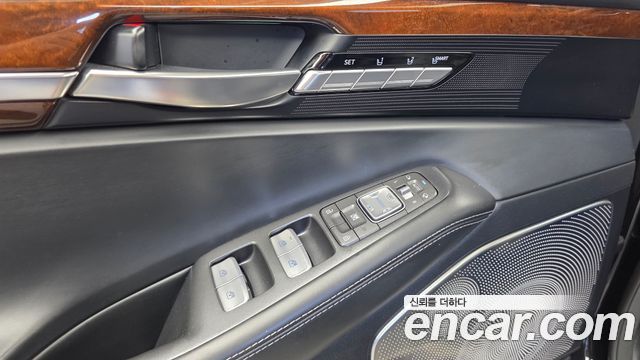 Genesis EQ900 2018 — photo 30