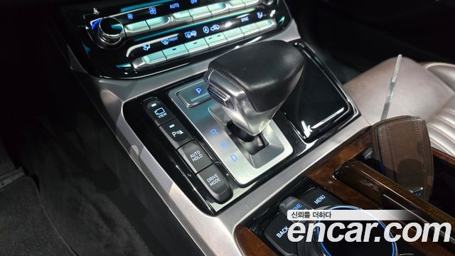 Genesis EQ900 2016 — photo 9