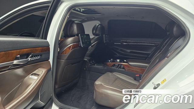 Genesis EQ900 2016 — photo 12