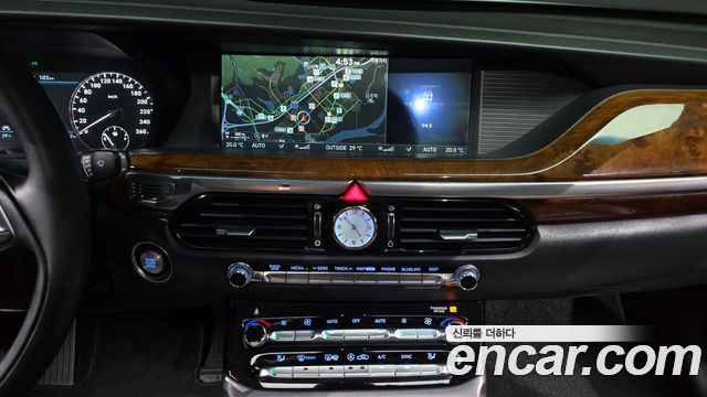 Genesis EQ900 2016 — photo 15