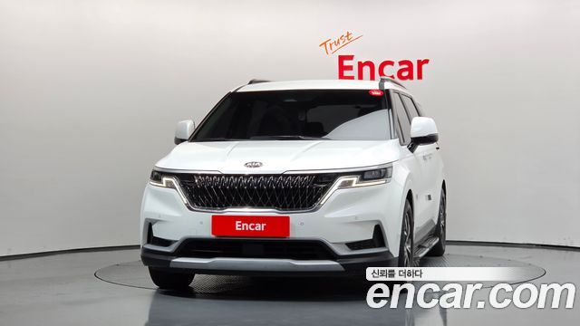 Kia Canival 2021 — photo 3