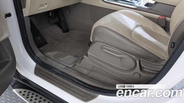 Kia Canival 2021 — photo 23
