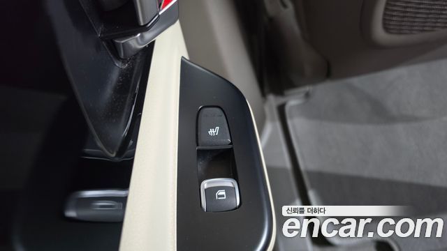 Kia Canival 2021 — photo 32