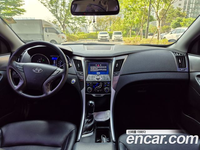 Hyundai Sonata 2012 — photo 7