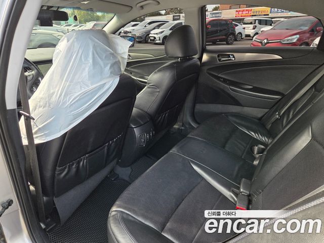 Hyundai Sonata 2012 — photo 9