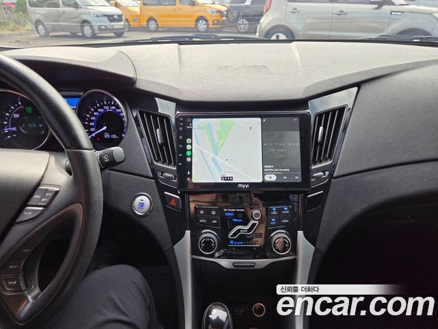 Hyundai Sonata 2012 — photo 13