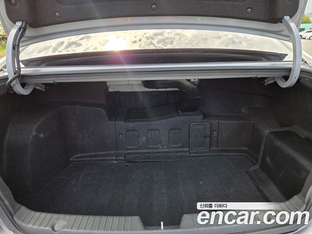 Hyundai Sonata 2012 — photo 17