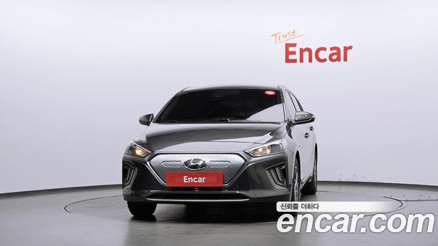 Hyundai Ioniq 2020 — photo 3