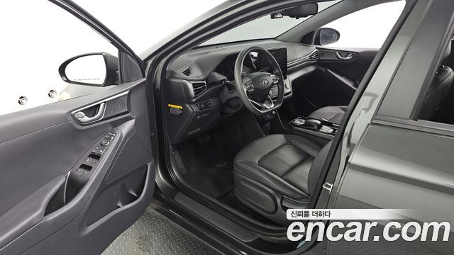 Hyundai Ioniq 2020 — photo 10