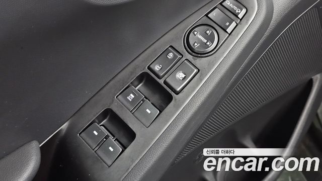 Hyundai Ioniq 2020 — photo 18