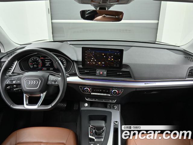 Audi Q5 2023 — photo 7