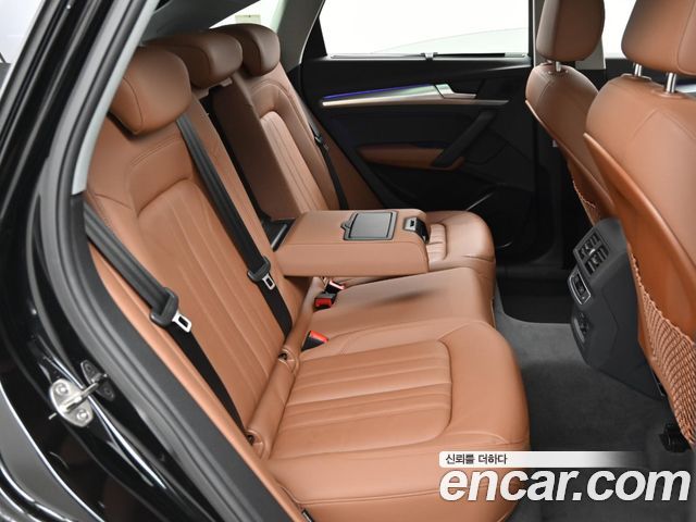 Audi Q5 2023 — photo 12