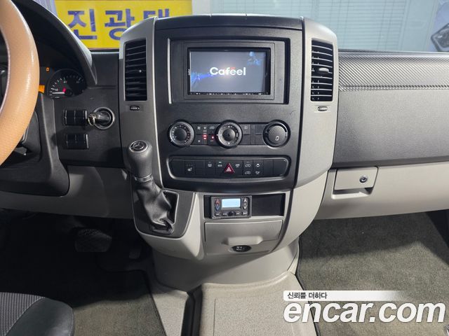 Mercedes-Benz Sprinter 2017 — photo 10