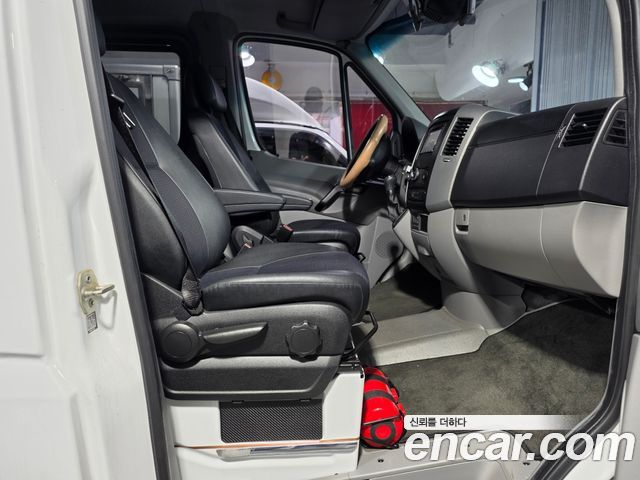 Mercedes-Benz Sprinter 2017 — photo 16