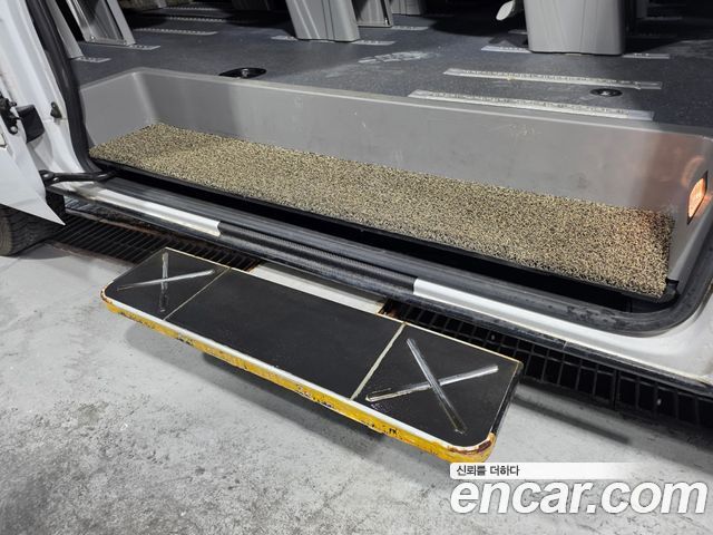 Mercedes-Benz Sprinter 2017 — photo 29