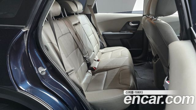 Kia Niro 2018 — photo 11
