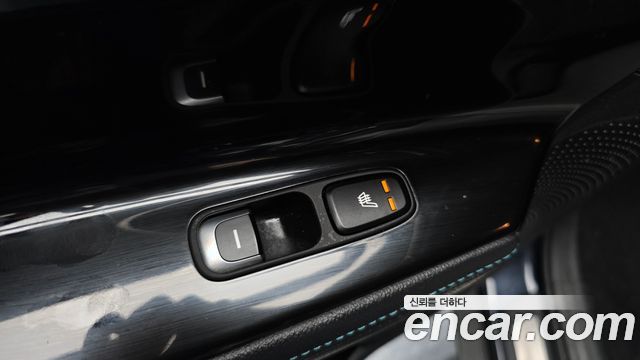 Kia Niro 2018 — photo 17