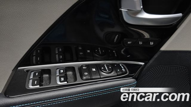 Kia Niro 2018 — photo 18