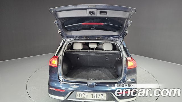 Kia Niro 2018 — photo 20
