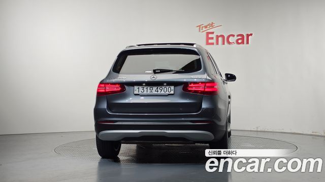 Mercedes-Benz GLC-Class 2019 — photo 4