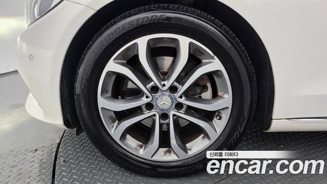 Mercedes-Benz C-Class 2017 — photo 5