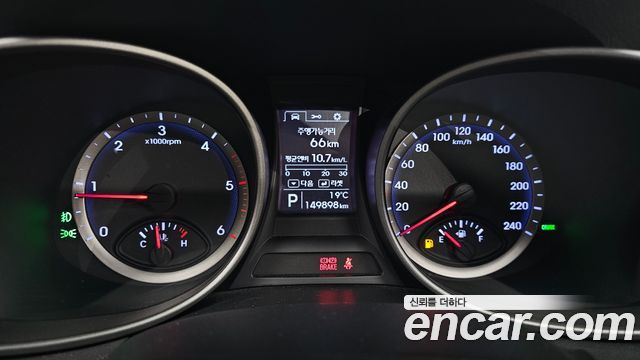 Hyundai Santafe 2013 — photo 11