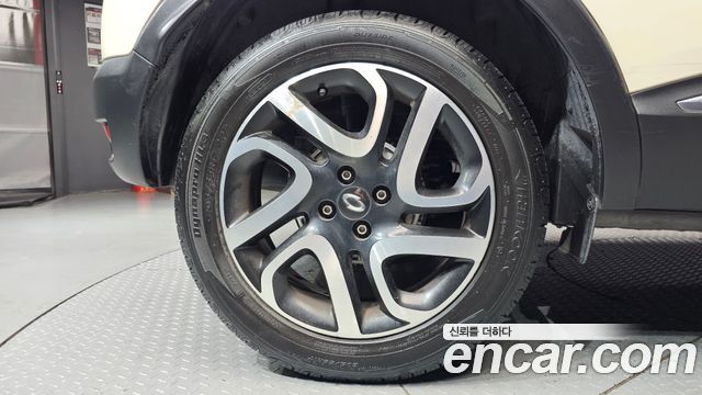 Renault Korea QM3 2016 — photo 5