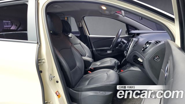 Renault Korea QM3 2016 — photo 11