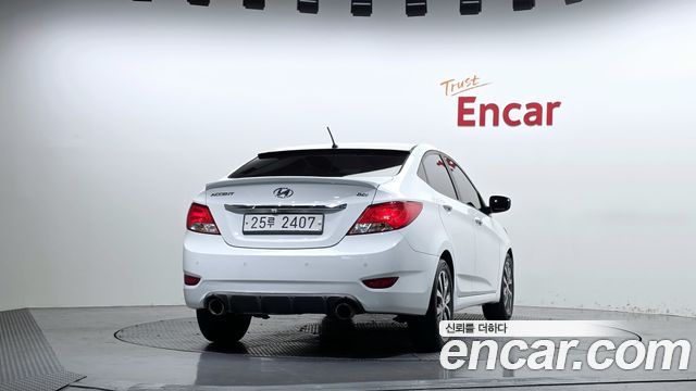 Hyundai Accent 2014 — photo 4