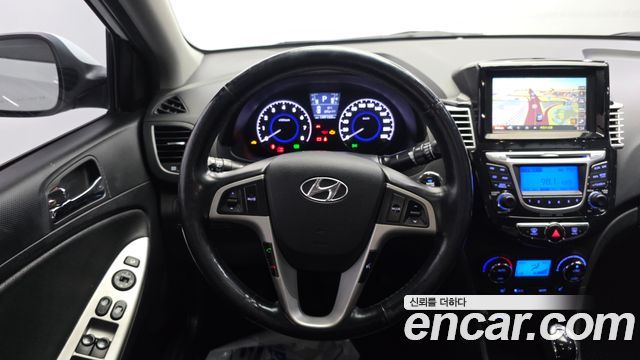 Hyundai Accent 2014 — photo 19