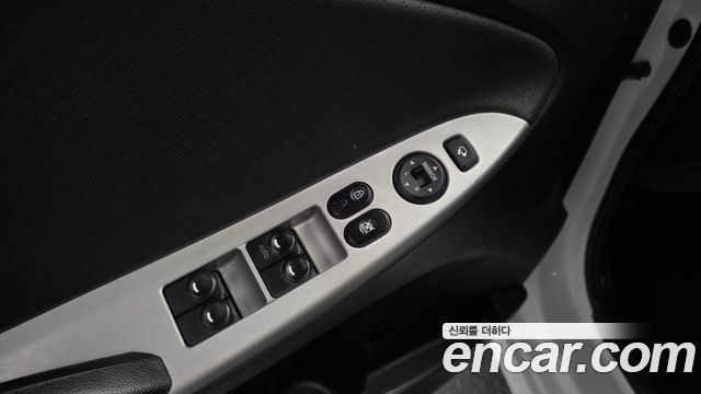 Hyundai Accent 2014 — photo 25