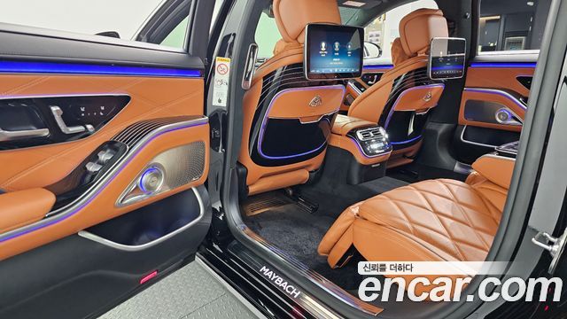 Mercedes-Benz S-Class 2024 — photo 20