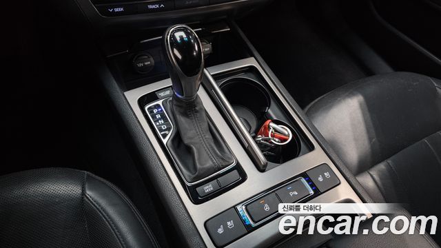 Hyundai Genesis 2015 — photo 9