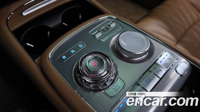 Genesis G90 2022 — photo 12