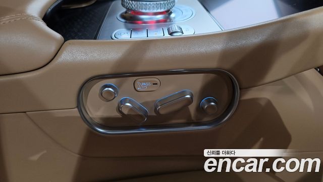 Genesis G90 2022 — photo 39