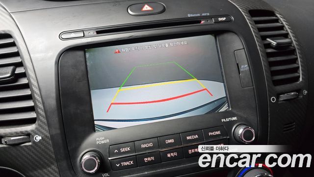Kia K3 2015 — photo 20