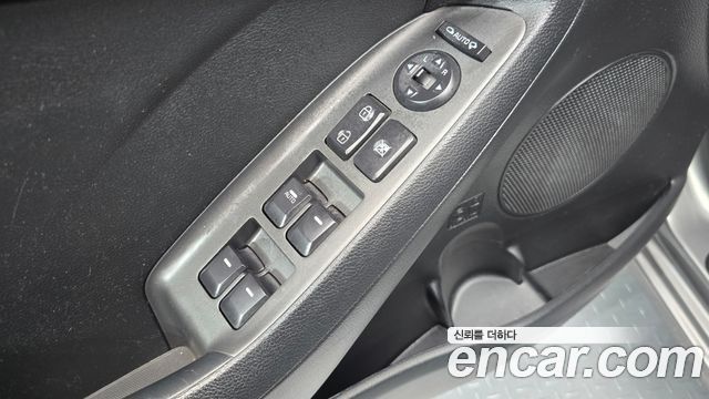 Kia K3 2015 — photo 26