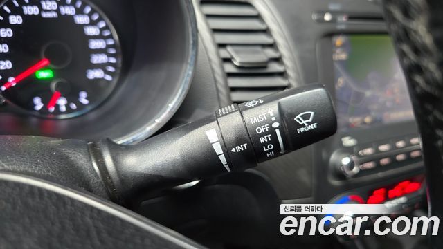 Kia K3 2015 — photo 30