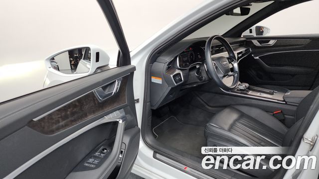 Audi A6 2021 — photo 10