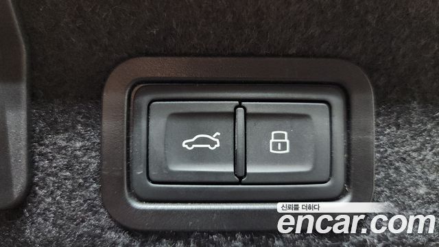 Audi A6 2021 — photo 19