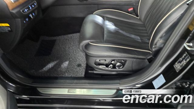 Genesis G90 2019 — photo 20