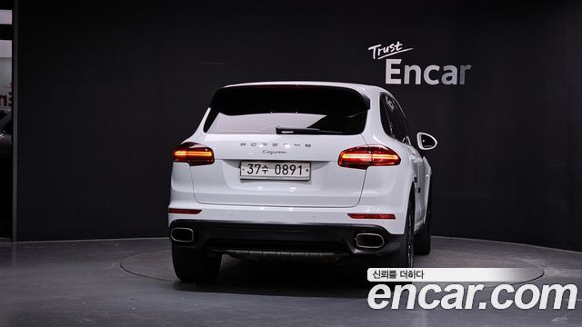 Porsche Cayenne 2016 — photo 4
