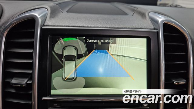 Porsche Cayenne 2016 — photo 14
